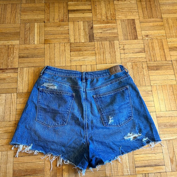 American Eagle Outfitters Blue Denim Shorts - Picture 3 of 3